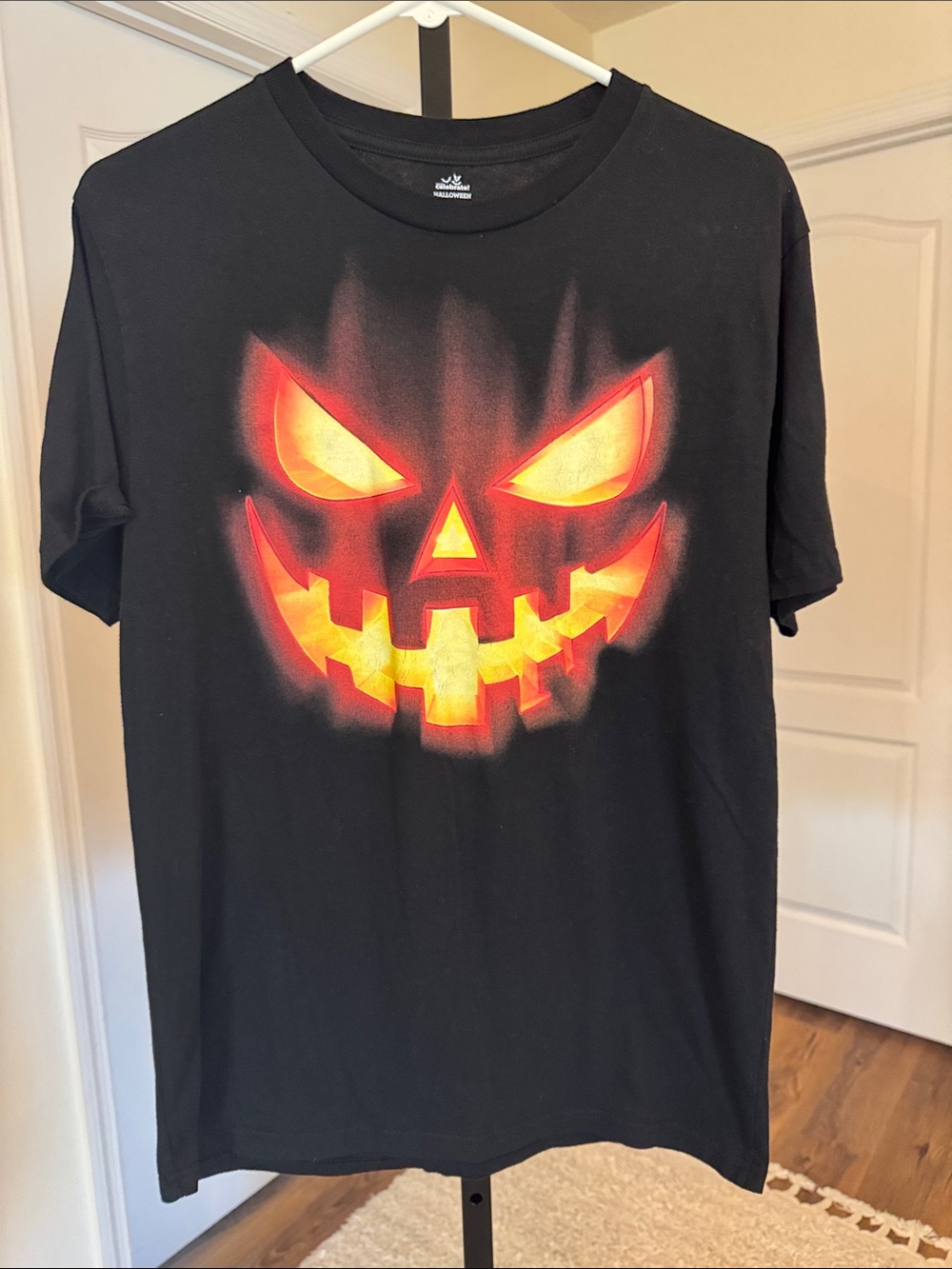 Jack-O-Lantern Pumpkin Tee - Size M
